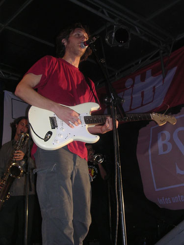 Chico Trujillo Cumbia & M&uacute;sica Fiestera aus Chile