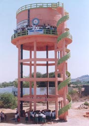 Wasserturn in Vemulavada, Indien