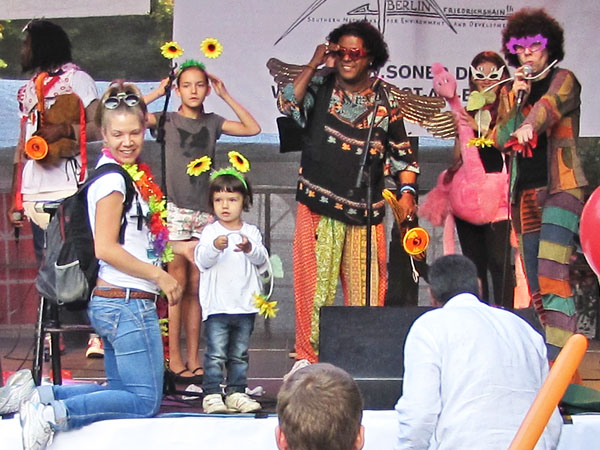 Weltfest am Boxhagener Platz 2013 - Metissia auf der Weltfest Bühne
